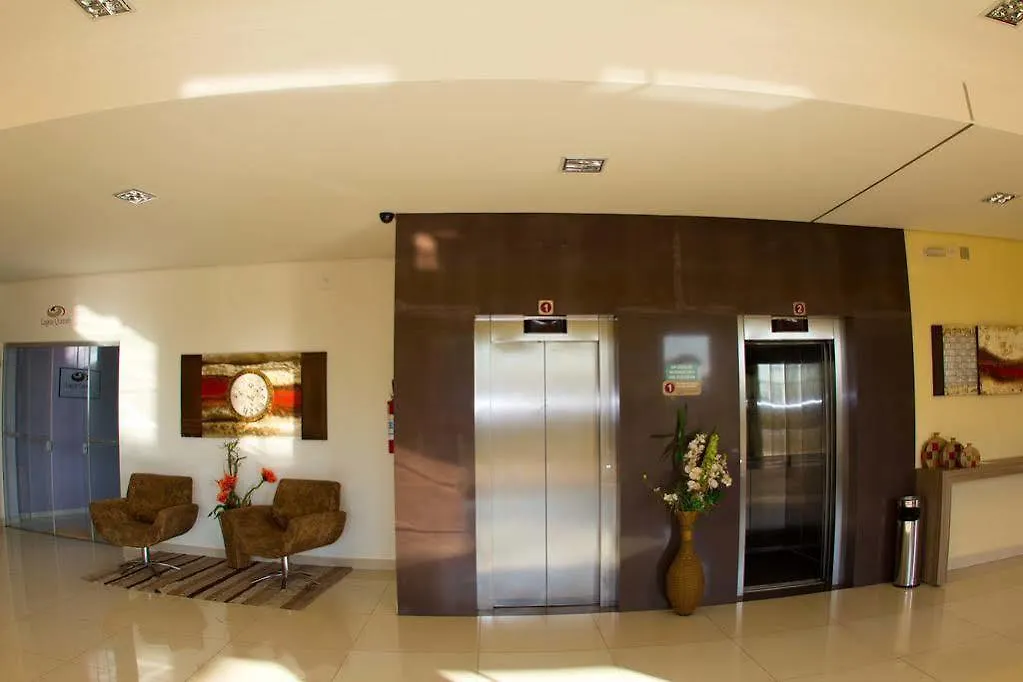 Lagoa Quente Hotel - Lagoa Oficial Caldas Novas 4*,