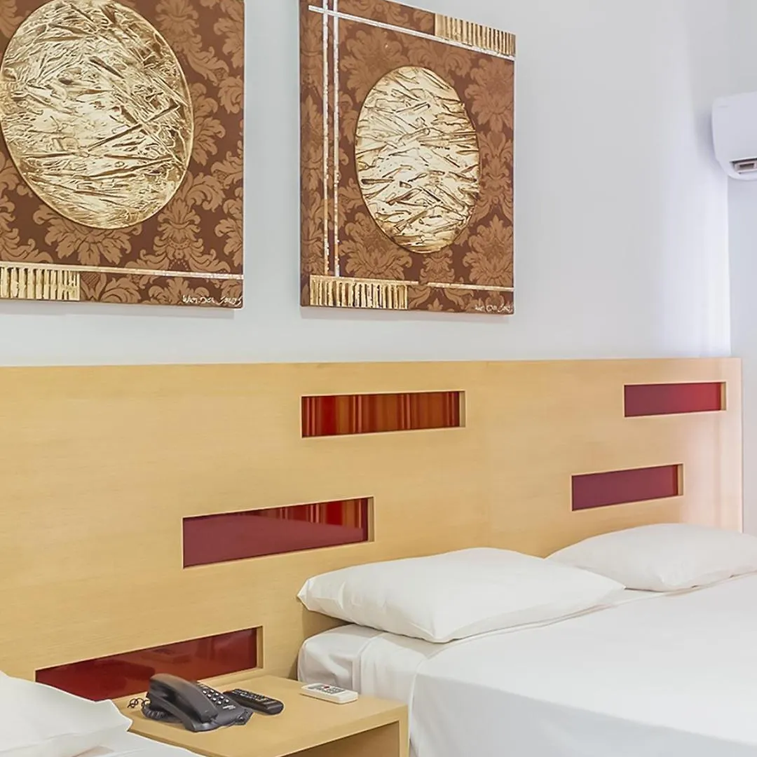 Lagoa Quente Hotel - Lagoa Oficial Caldas Novas 4*,